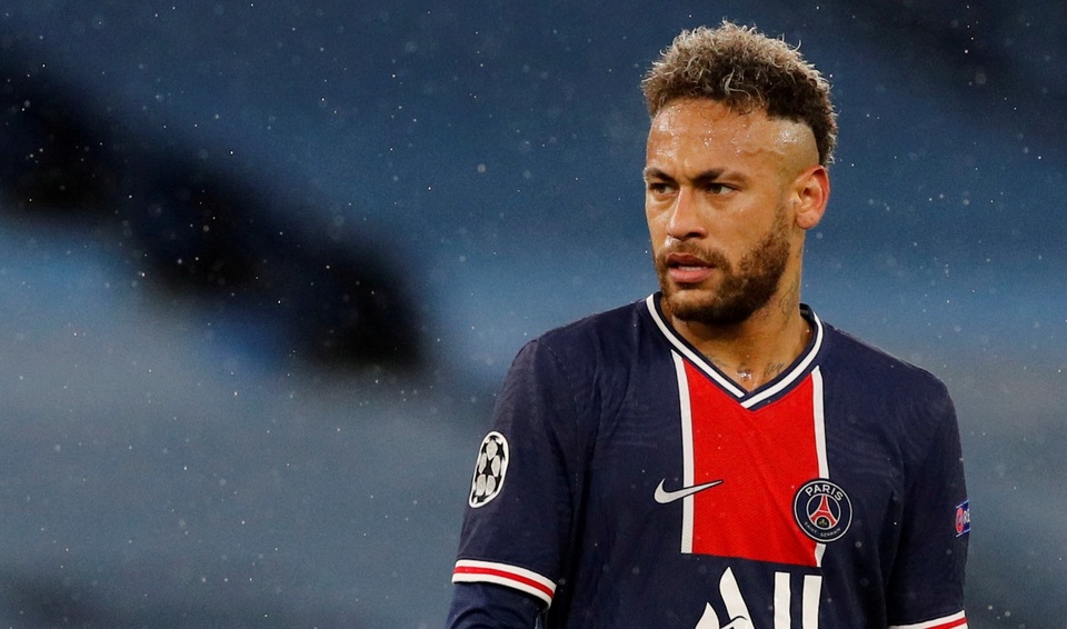 'bom tan' tram trieu euro anh 4