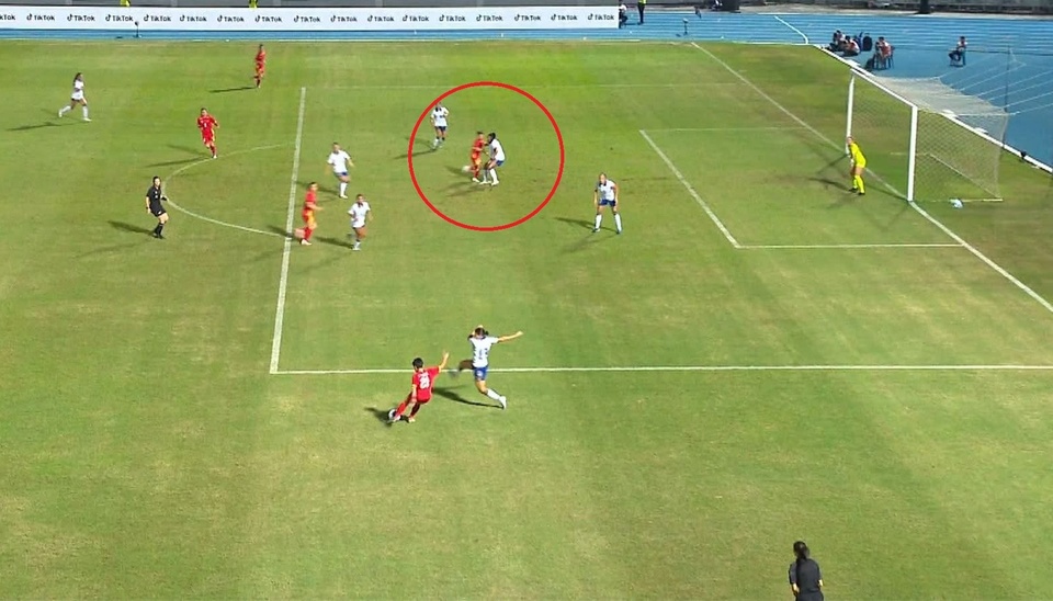 Trọng tài người Lào ảnh 1 Trong tai nguoi Lao anh 1