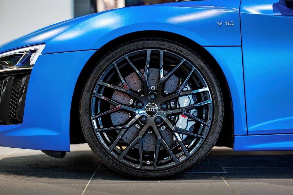 Audi R8 V10 mui tran mau doc o Duc anh 3