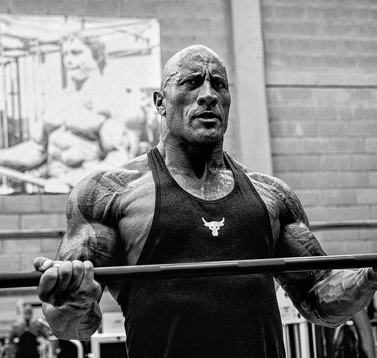 Co bap cua The Rock anh 1