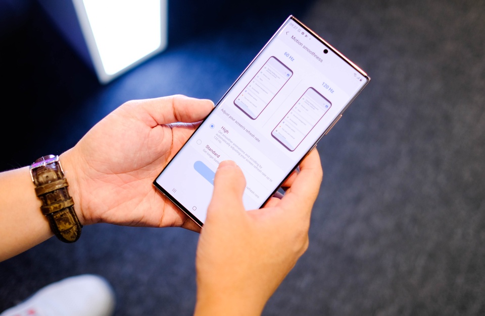 So sanh iPhone 12 Pro Max voi Galaxy Note20 Ultra anh 5