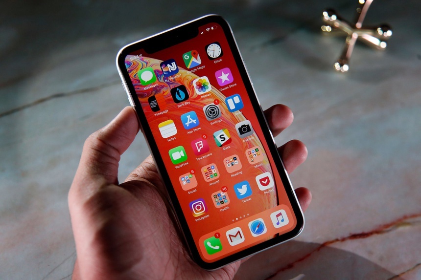 iPhone cu giam gia anh 4