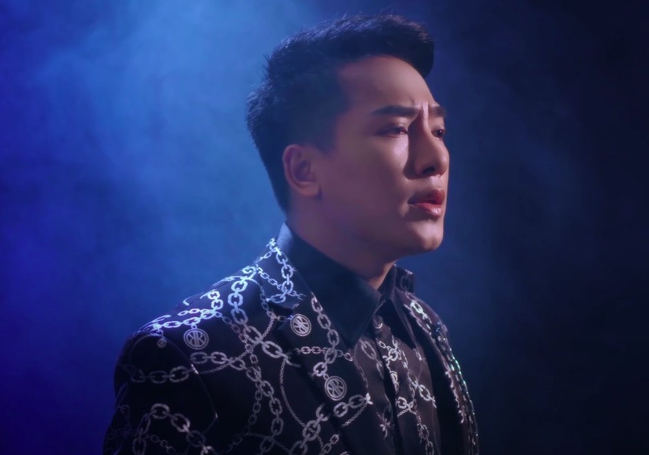 Khong tron ven nua anh 1