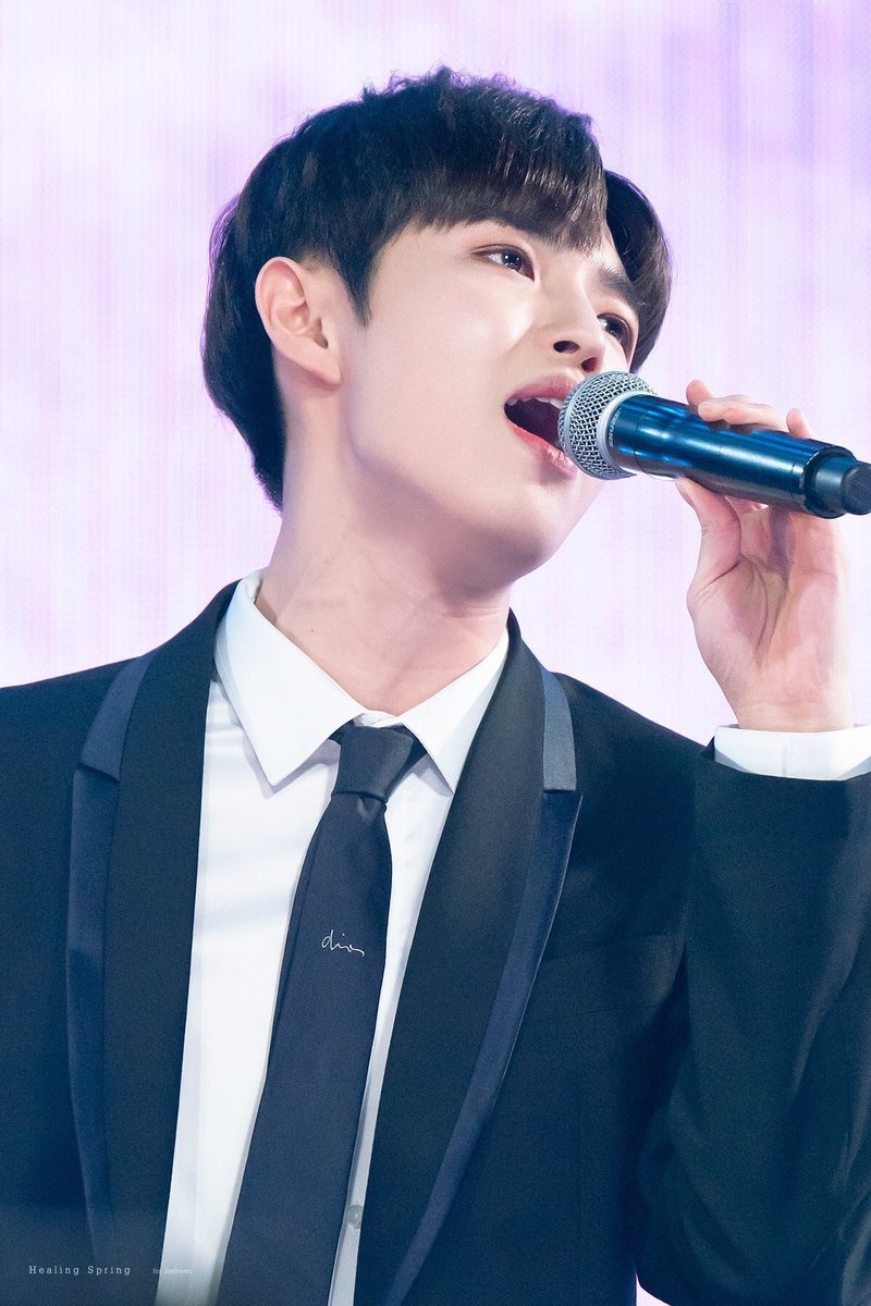 4 ‘main vocal’ đỉnh nhất được cư dân mạng bình chọn trên Mwave ảnh 3 4 ‘main vocal’ dinh nhat duoc cu dan mang binh chon tren Mwave anh 3