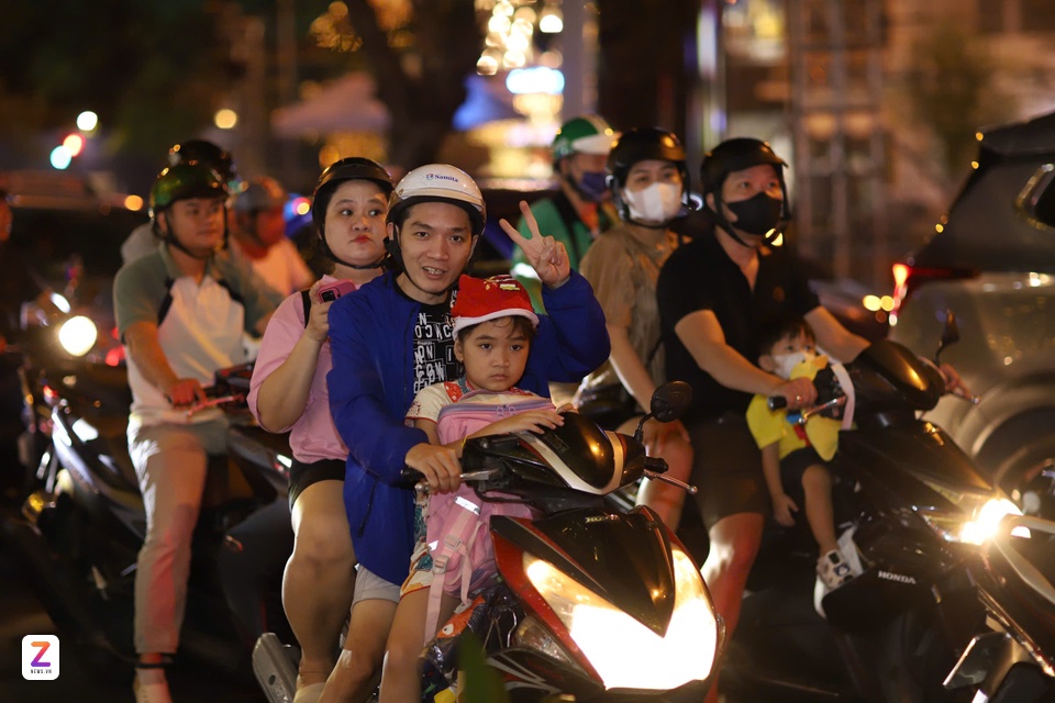 Giang sinh Sai Gon anh 13