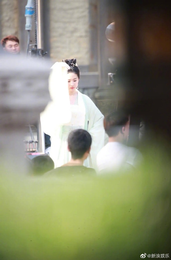 Tao hinh co trang cua Luu Diec Phi anh 1