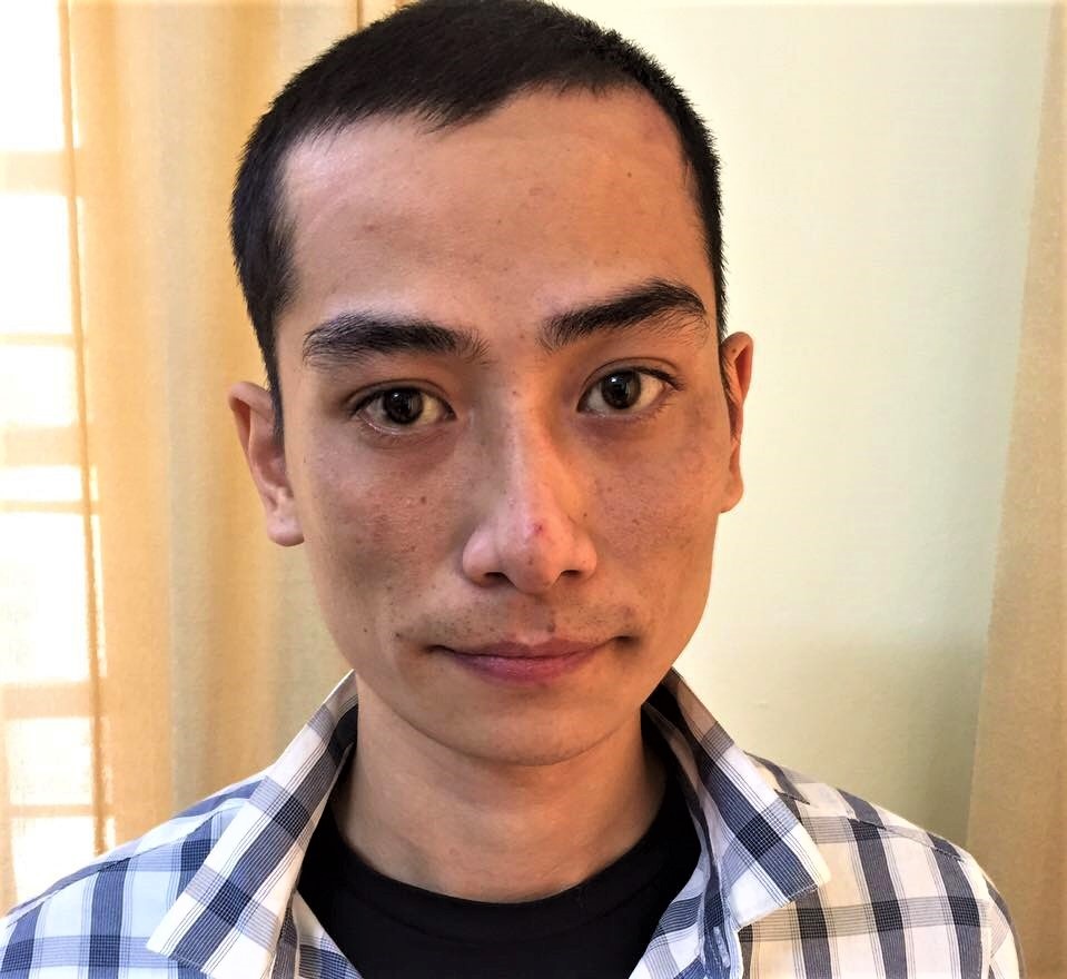 con no danh bat tinh chu cua hang anh 1