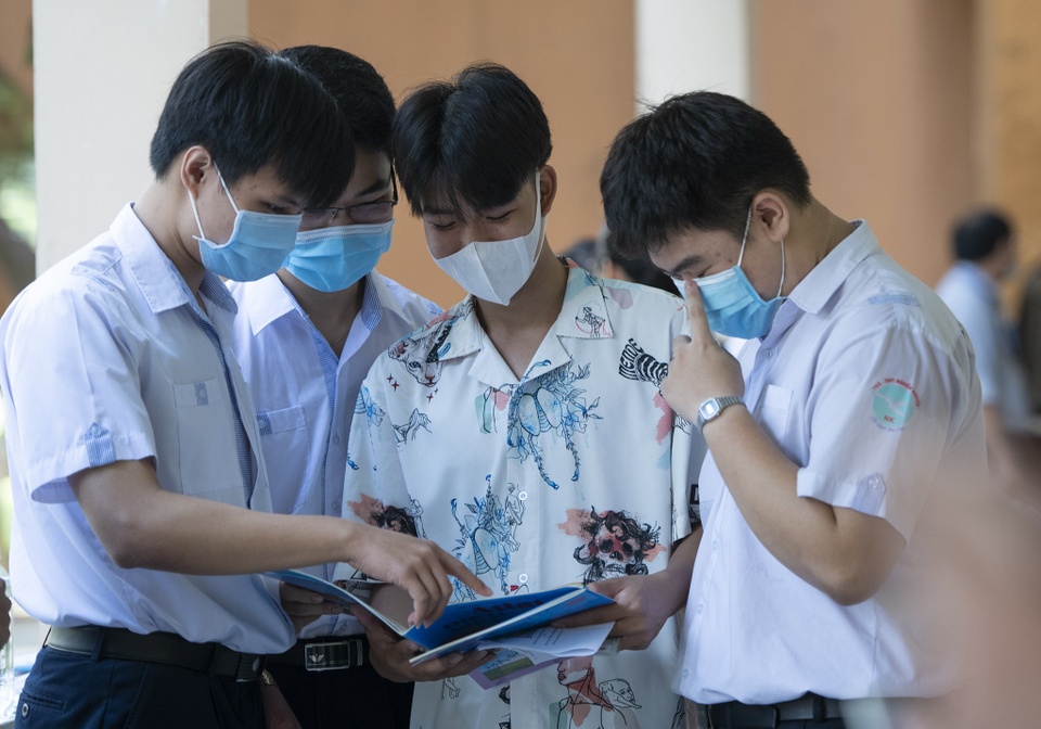 thi danh gia nang luc DH Quoc gia TP.HCM anh 7