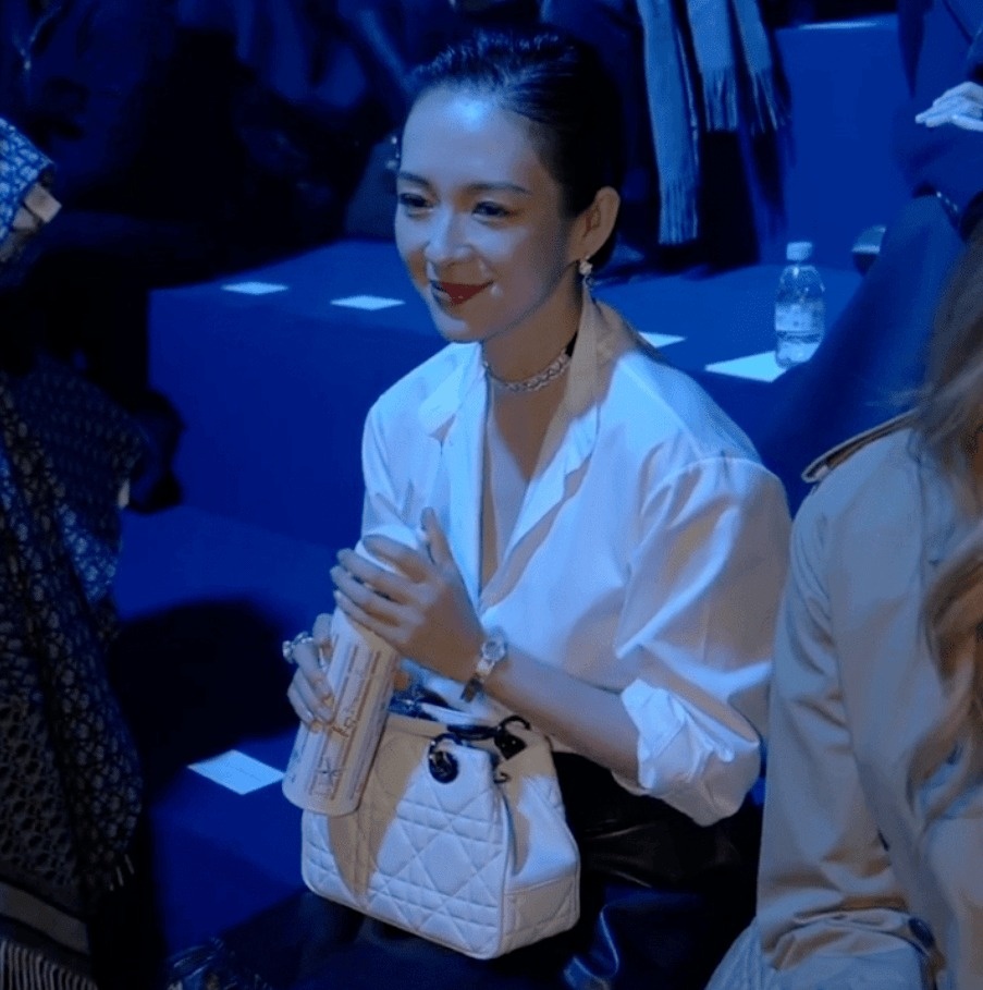 dior phan biet anh 1