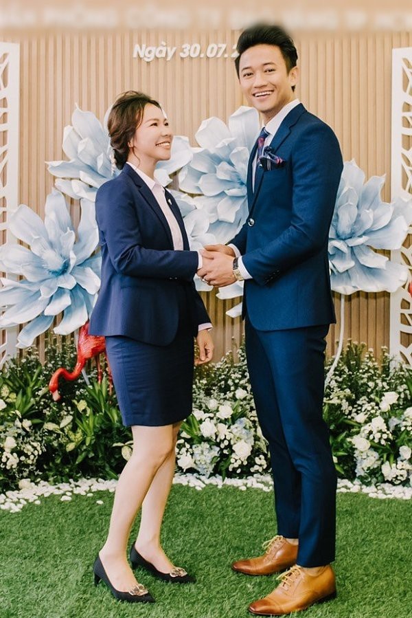 Quy Binh to chuc hon le anh 2