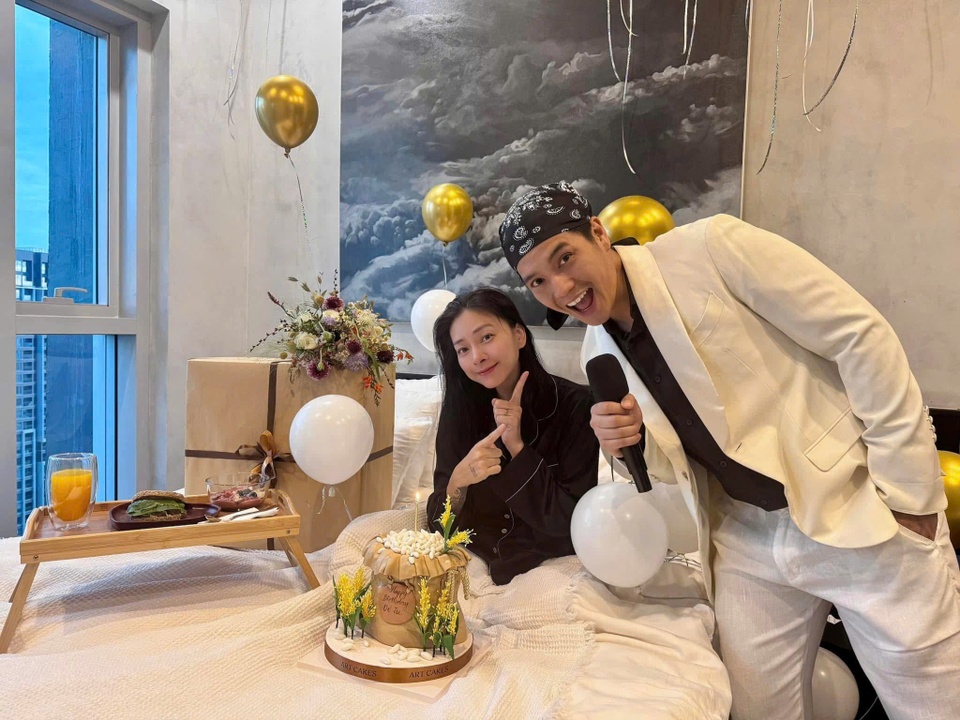 Ngo Thanh Van,  Huy Tran anh 1