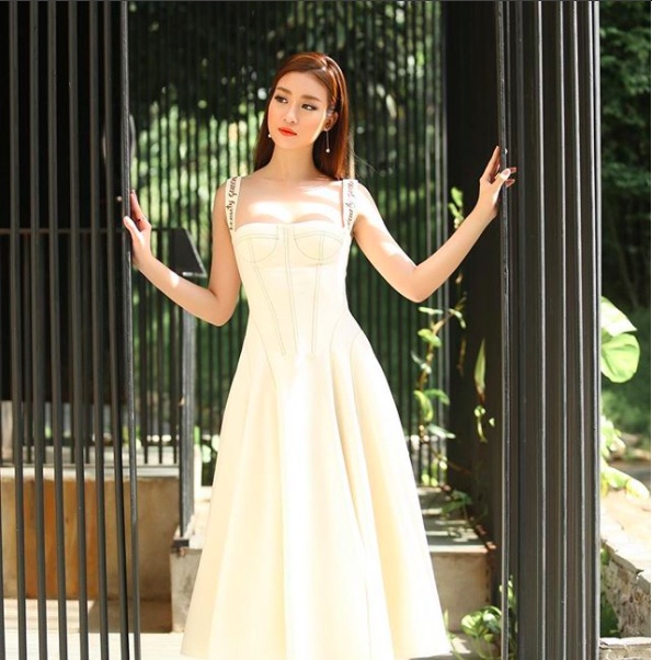 Phong cách thời trang của Đỗ Mỹ Linh ảnh 1 Phong cach thoi trang cua Do My Linh anh 1