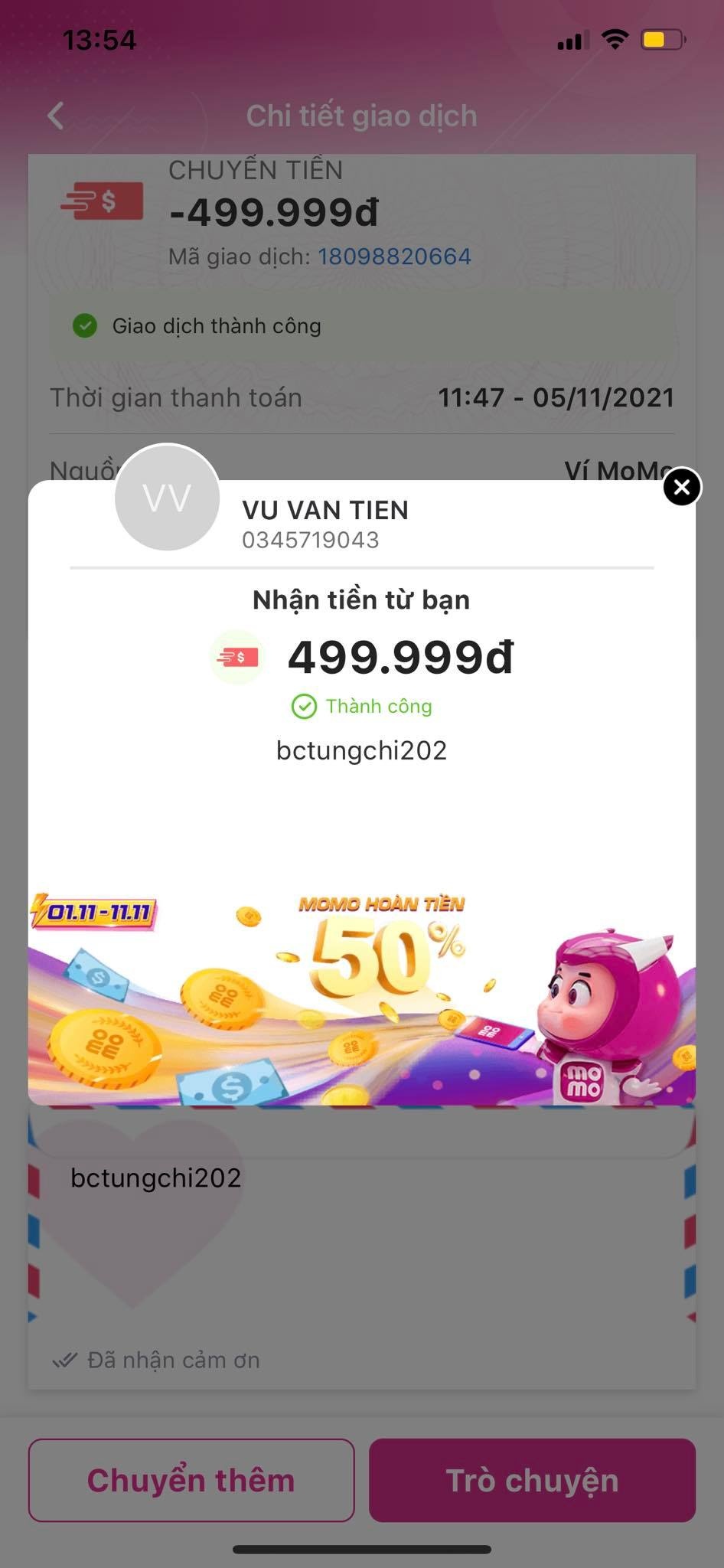 Gia mao nhan vien Momo anh 1