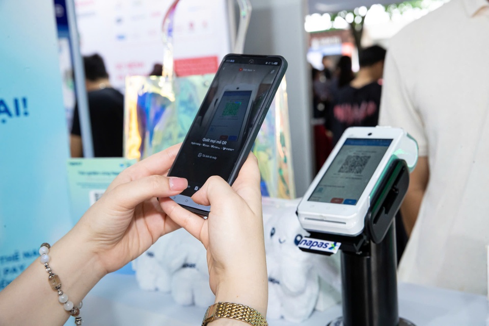 Nhiều người trẻ bị lừa bởi chiêu trò 'rút hộ 3 triệu, nhận 2,7 triệu'