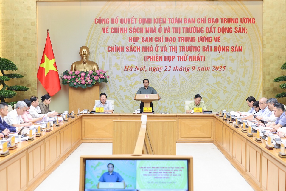 Thủ tướng: Giá nhà phải phù hợp thu nhập người dân