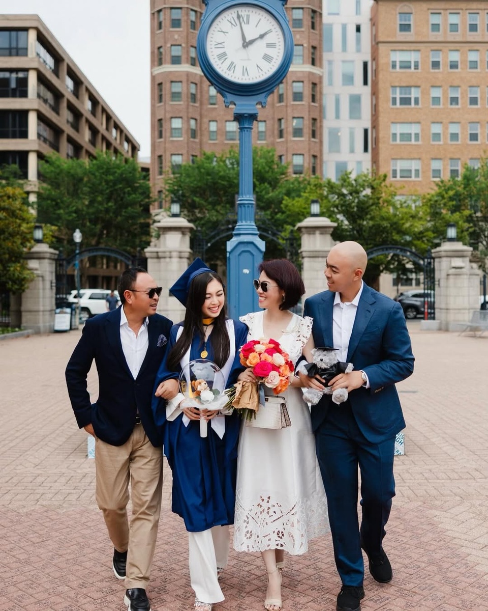 Son Kim,  Hermes,  tieu thu,  rich kid anh 9