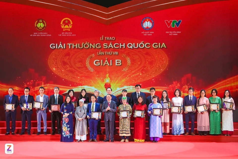 Le trao giai sach anh 6