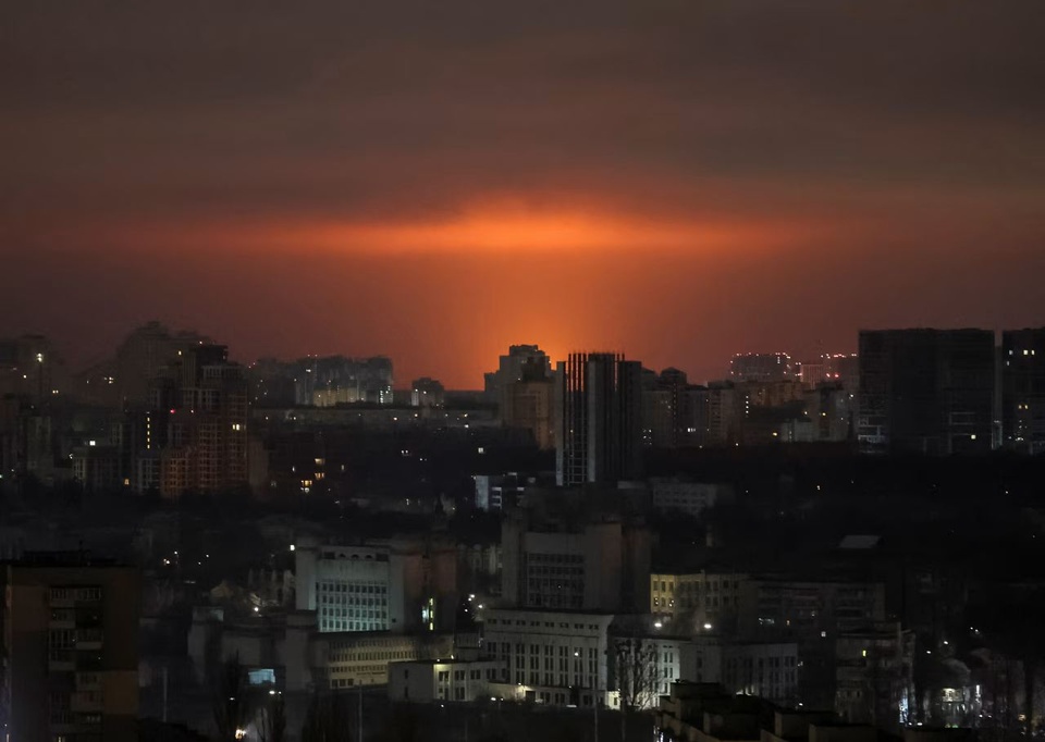 Mỹ - Âu 'sứt mẻ' vì tầm nhìn hậu chiến Ukraine