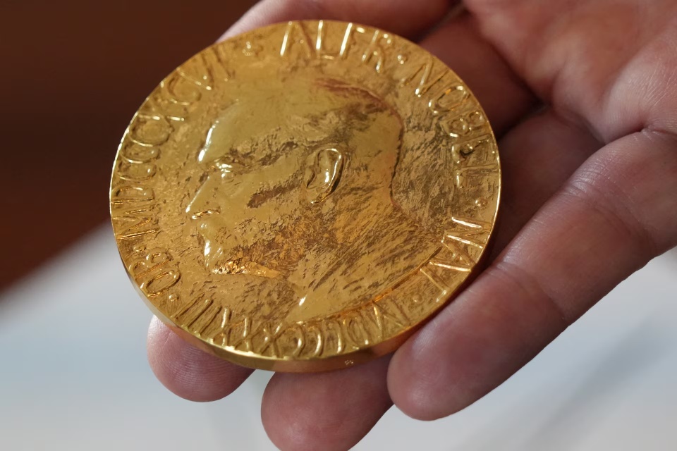 Ông Trump ‘có cửa’ thắng Nobel Hòa bình 2025?