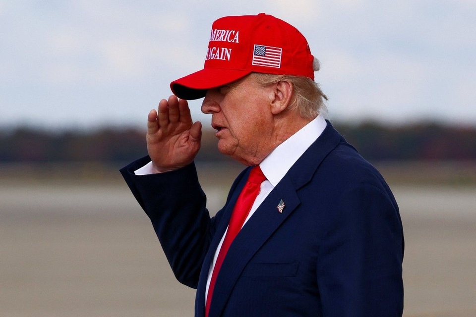 Toan tính của ông Trump khi chĩa mũi dùi vào Fed