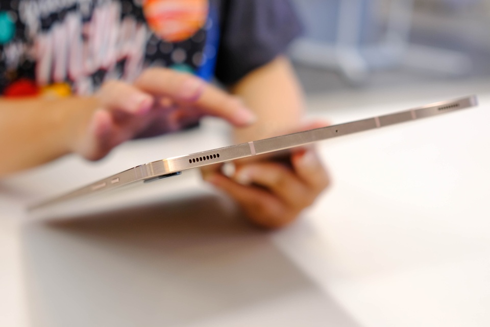Samsung ra mat Note20,  Samsung ra mat Tab S7,  tablet moi cua Samsung,  cau hinh Tab S7,  Samsung Tab S7 gia bao nhieu anh 6