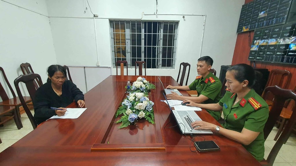 Nem con xuong gieng anh 1