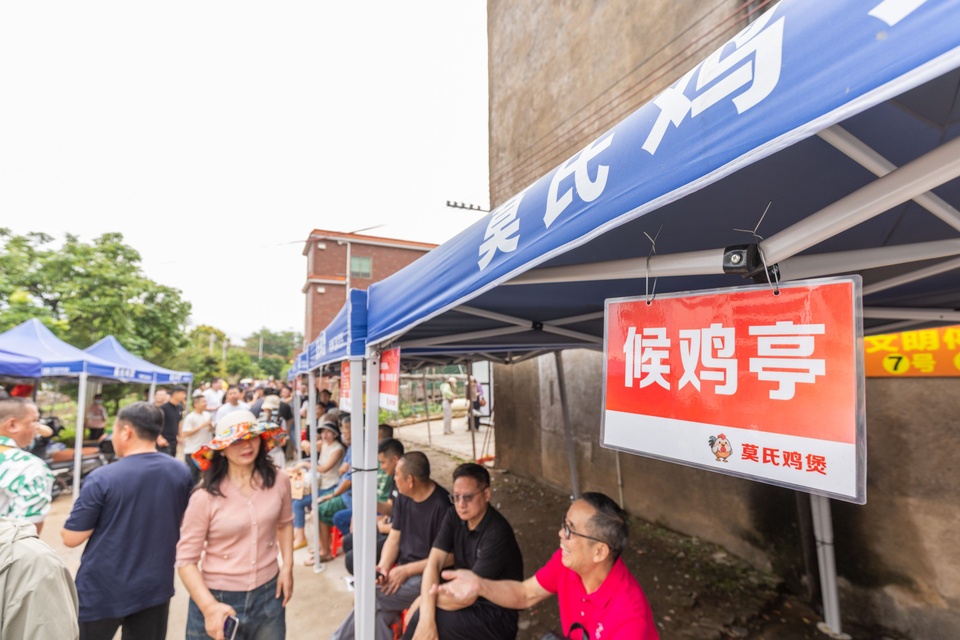 lau ga van xin khach anh 3