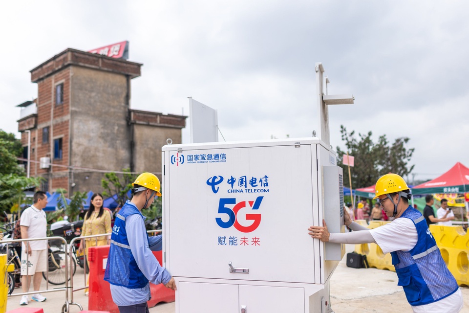 lau ga van xin khach anh 8