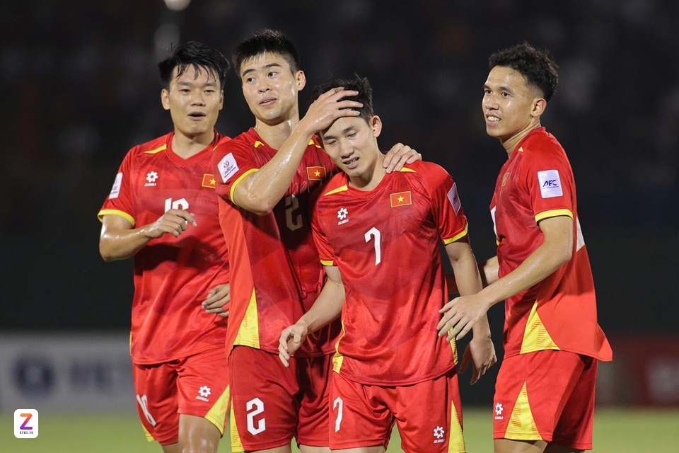 Tuyen Viet Nam vs Lao anh 11