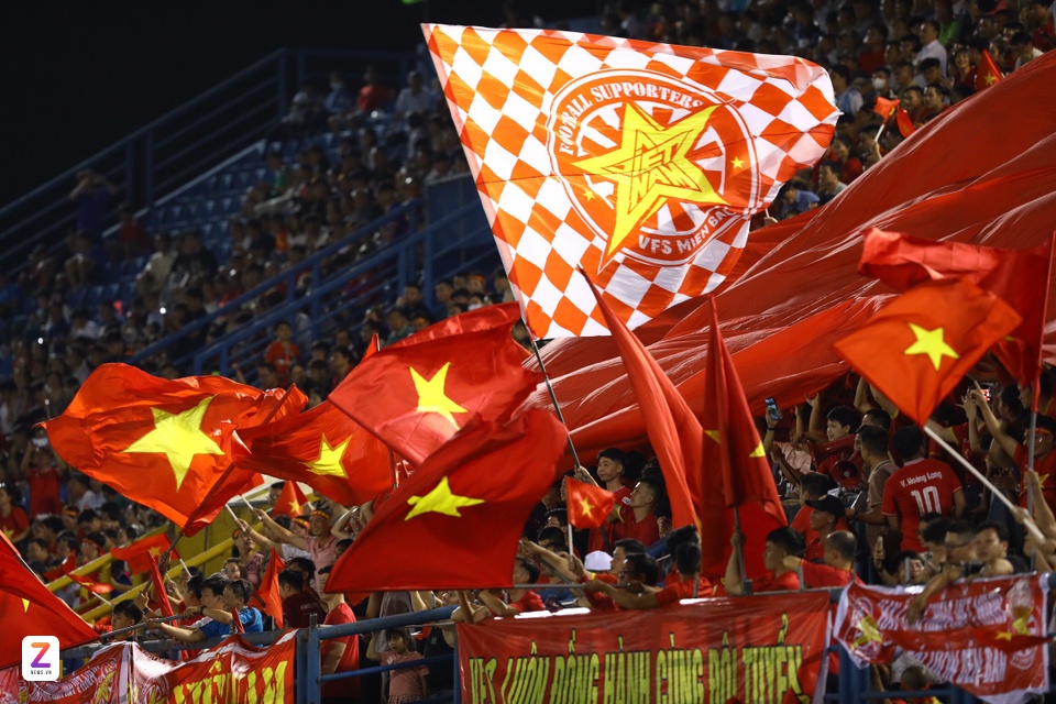 Tuyen Viet Nam vs Lao anh 17