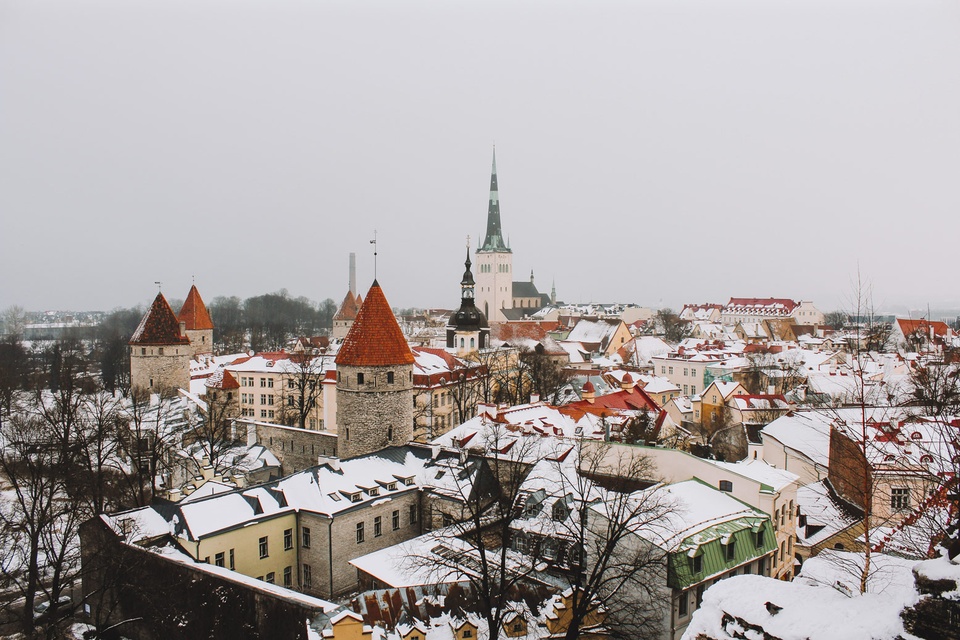 Thanh pho co Tallinn, noi bi thoi gian quen lang hinh anh 2