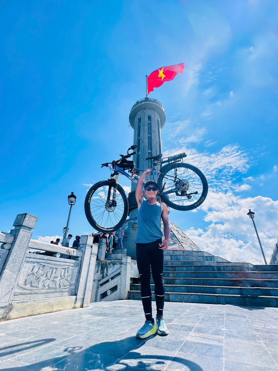 Dap xe xuyen Viet anh 6