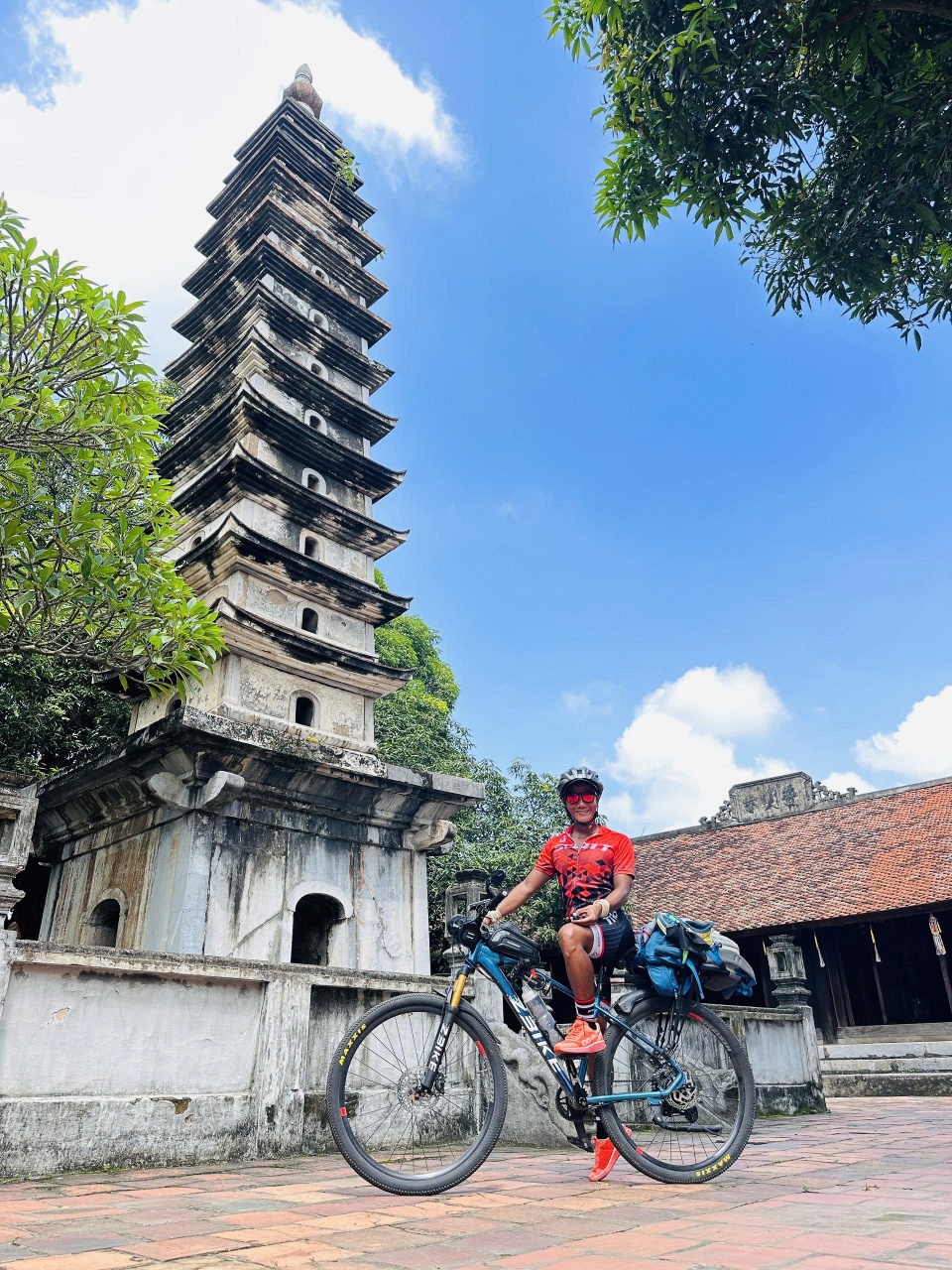 Dap xe xuyen Viet anh 7