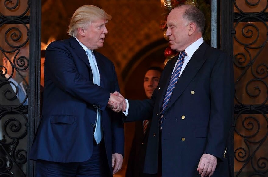 Bạn thân tỷ phú là người 'xúi' ông Trump mua Greenland?