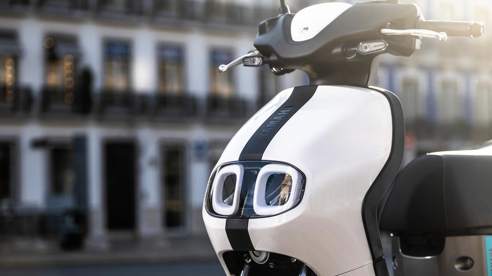 2022_Yamaha_Neos_electric_scooter_36.jpg