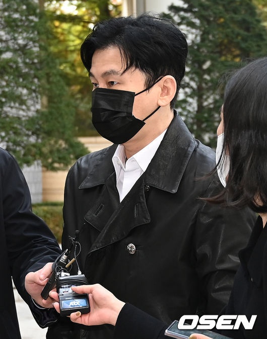 yang hyun suk ra toa anh 3