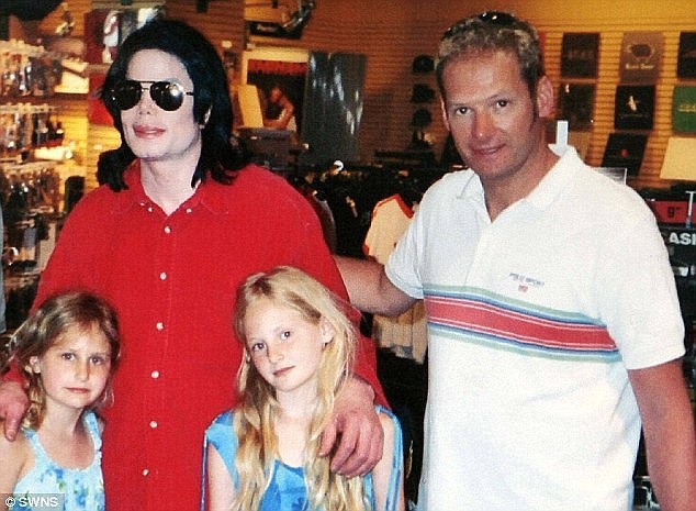 Michael Jackson's Secret Life Revealed in Photos 1