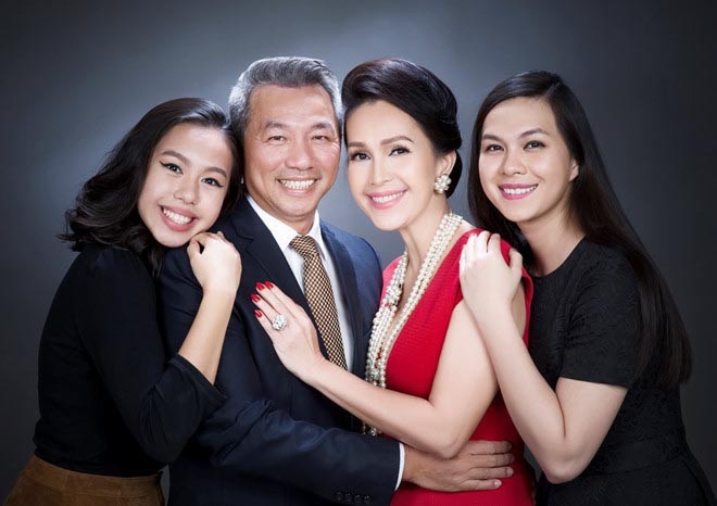con gai nghe si hong dao anh 3