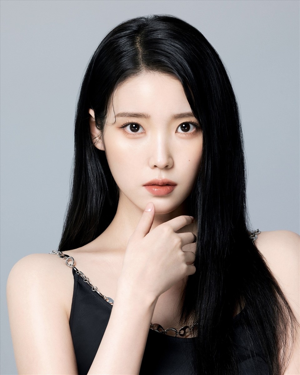 IU,  Lee Jong Suk anh 2
