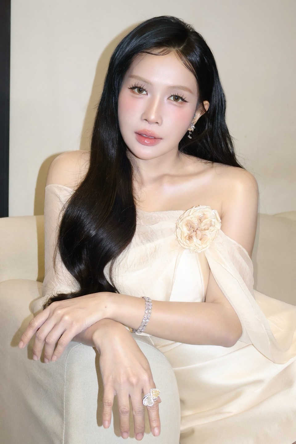 kha nhu anh 8