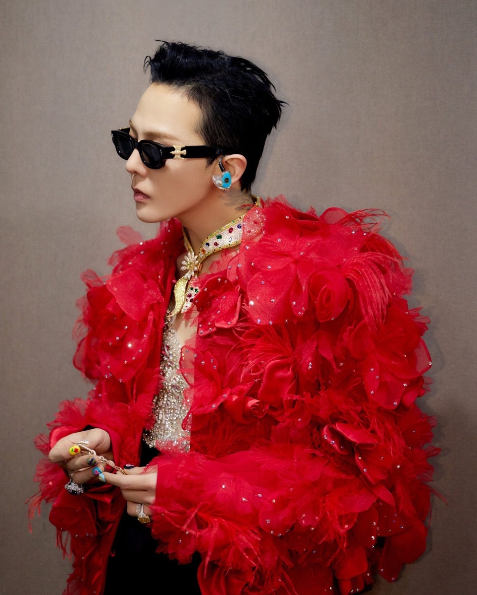 G-Dragon,  khan,  bandana,  Jacob & Co. anh 6