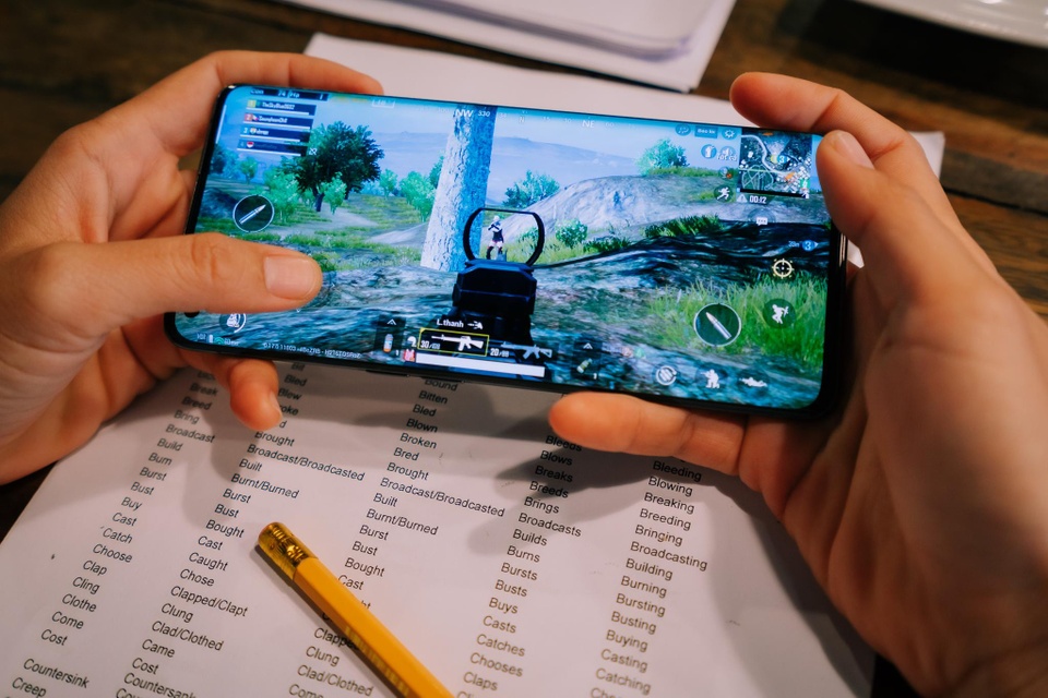 Oppo Find X2 anh 6