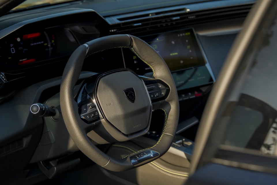 New Peugeot i-Cockpit anh 3