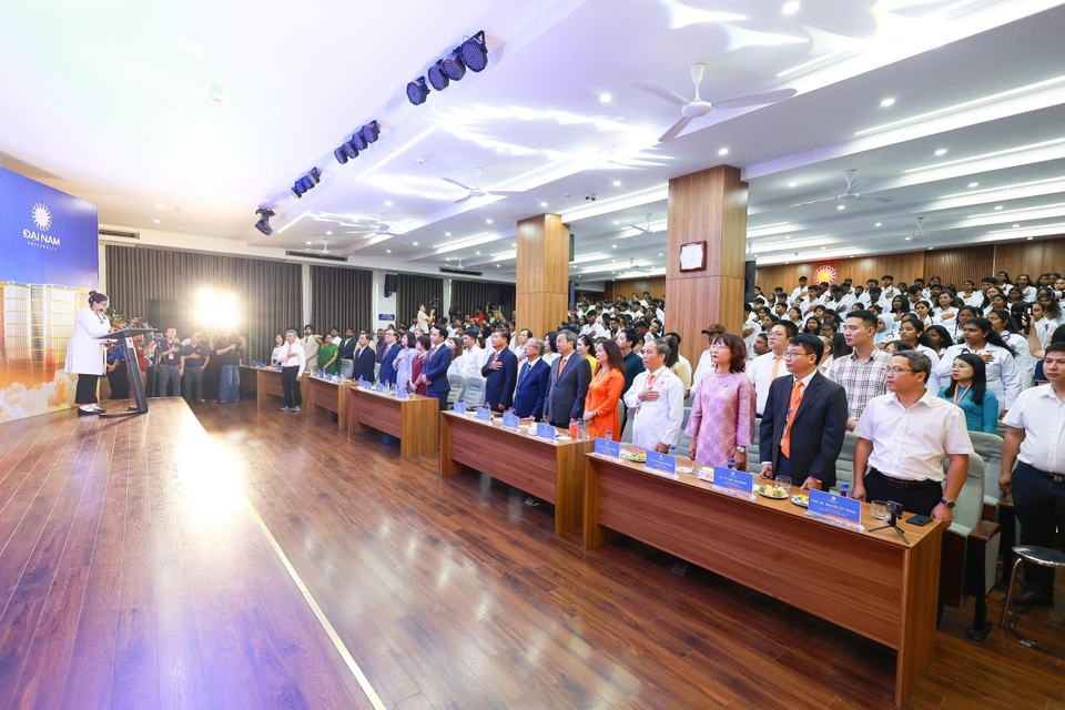 Dai hoc Dai Nam anh 2