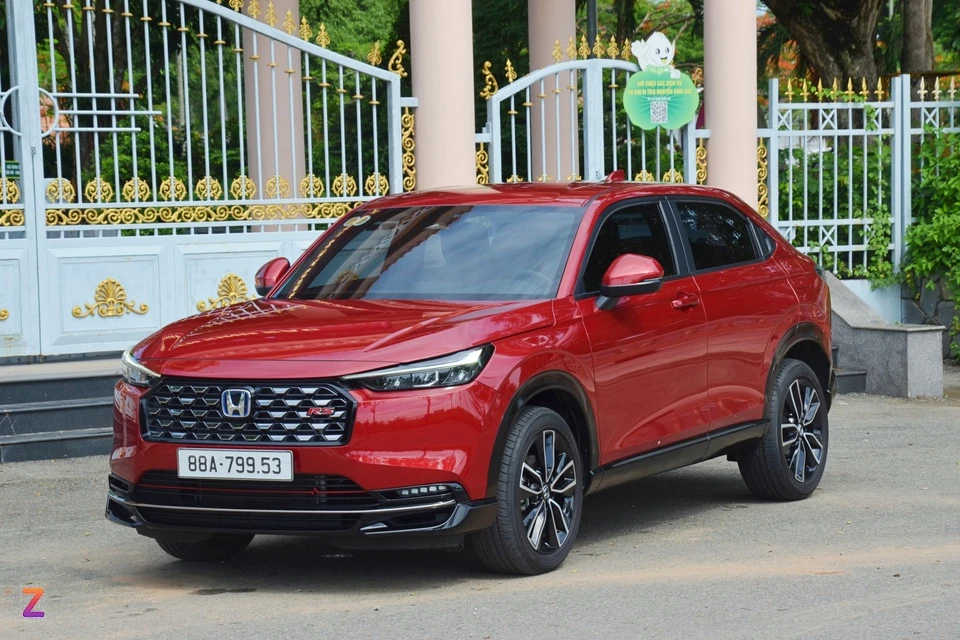 xe hybrid anh 6