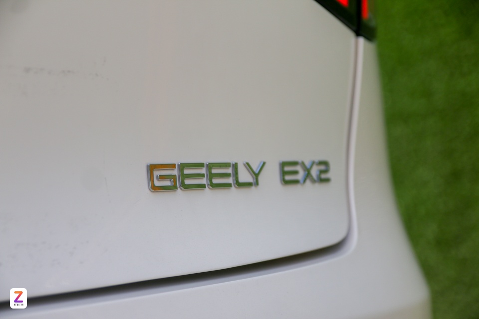 BYD Atto 2,  Geely EX2 anh 14