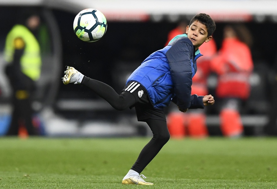 con trai ca cua ronaldo anh 2