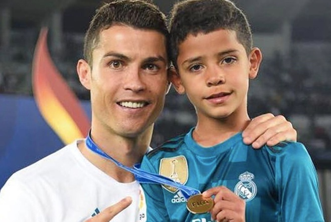 con trai ca cua ronaldo anh 1