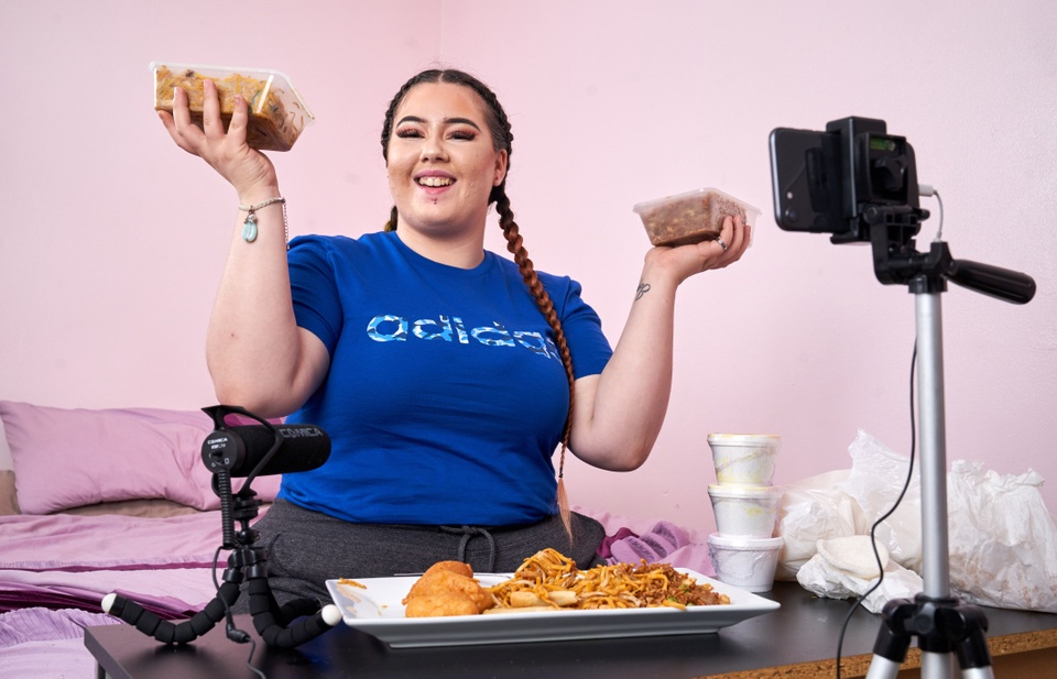 nguoi quay mukbang tu vong vi an qua nhieu anh 4