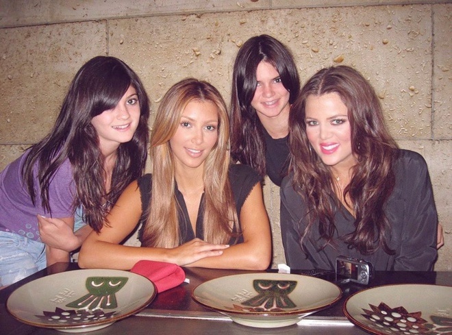 gia dinh chieu tro kardashian anh 9
